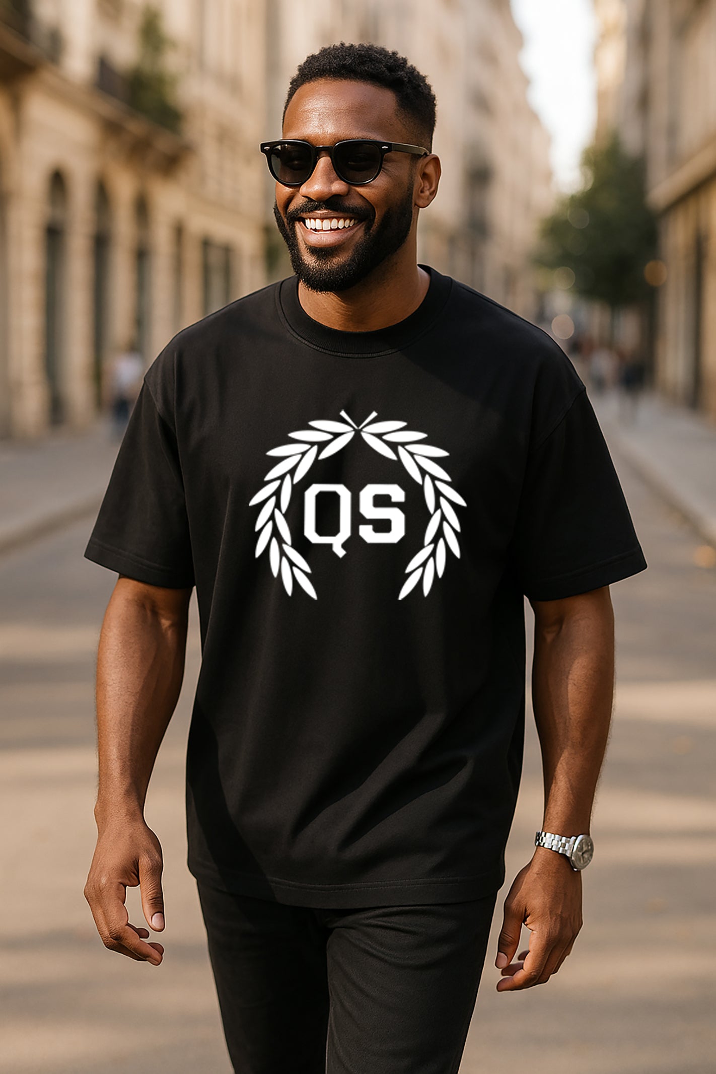 ICONIC OVERSIZED LAUREL T-SHIRT